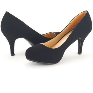 Size 7 gorgeous pumps